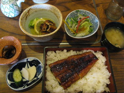 那覇市首里 うなぎ料理 「鰻作」