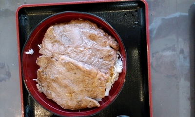 どん亭のステーキ丼